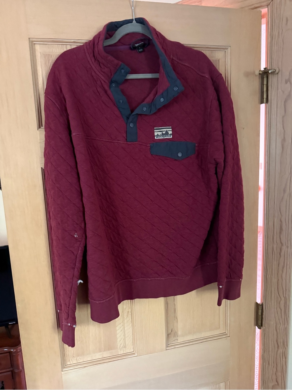 Patagonia Quilted Snap Pullover in Burgundy with Charcoal Trim